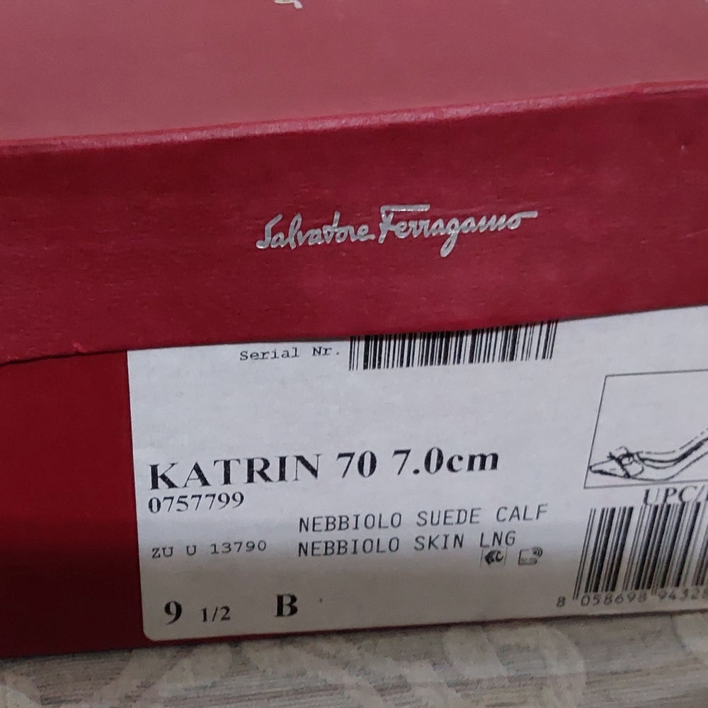 Salvatore Ferragamo Dark Maroon Suede Bow Pumps - Picture 15 of 16